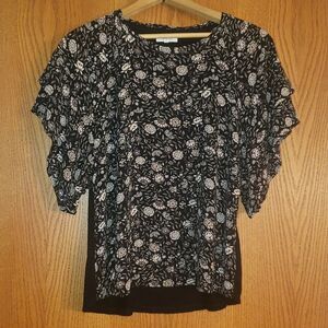 Cute Maurices Flowy Floral Top Ruffle Sleeves Sz M